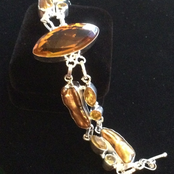 Unusual Citrine & Golden Pearl Bracelet - Picture 13 of 14